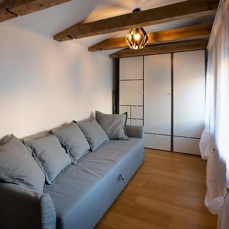 Merkela Loft Apartment Beside Vermanes Park Riga Ngoại thất bức ảnh